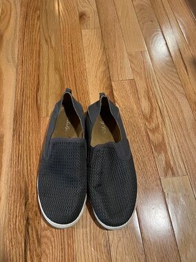 OluKai Women's Gray Slip-On Mesh Shoes
